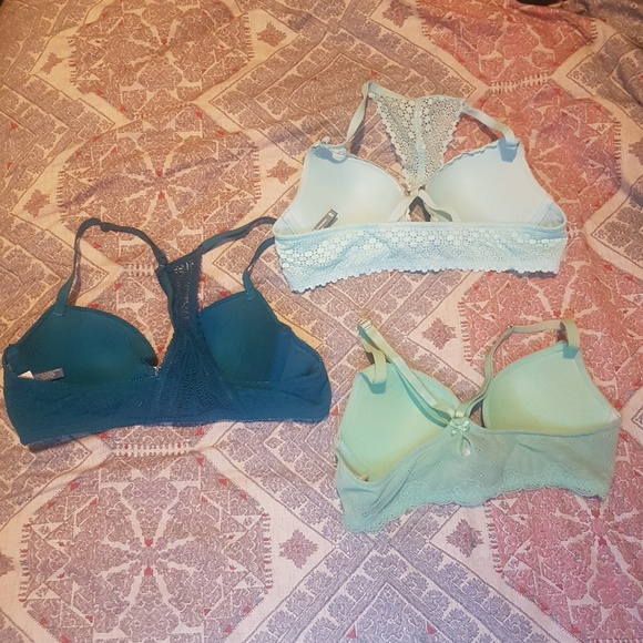 Set of 3 racerback aerie bras - Picture 2 of 4